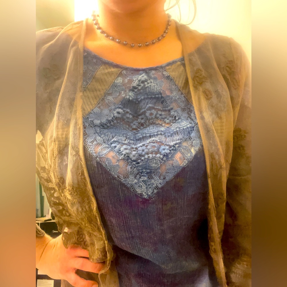Gimmicks Top